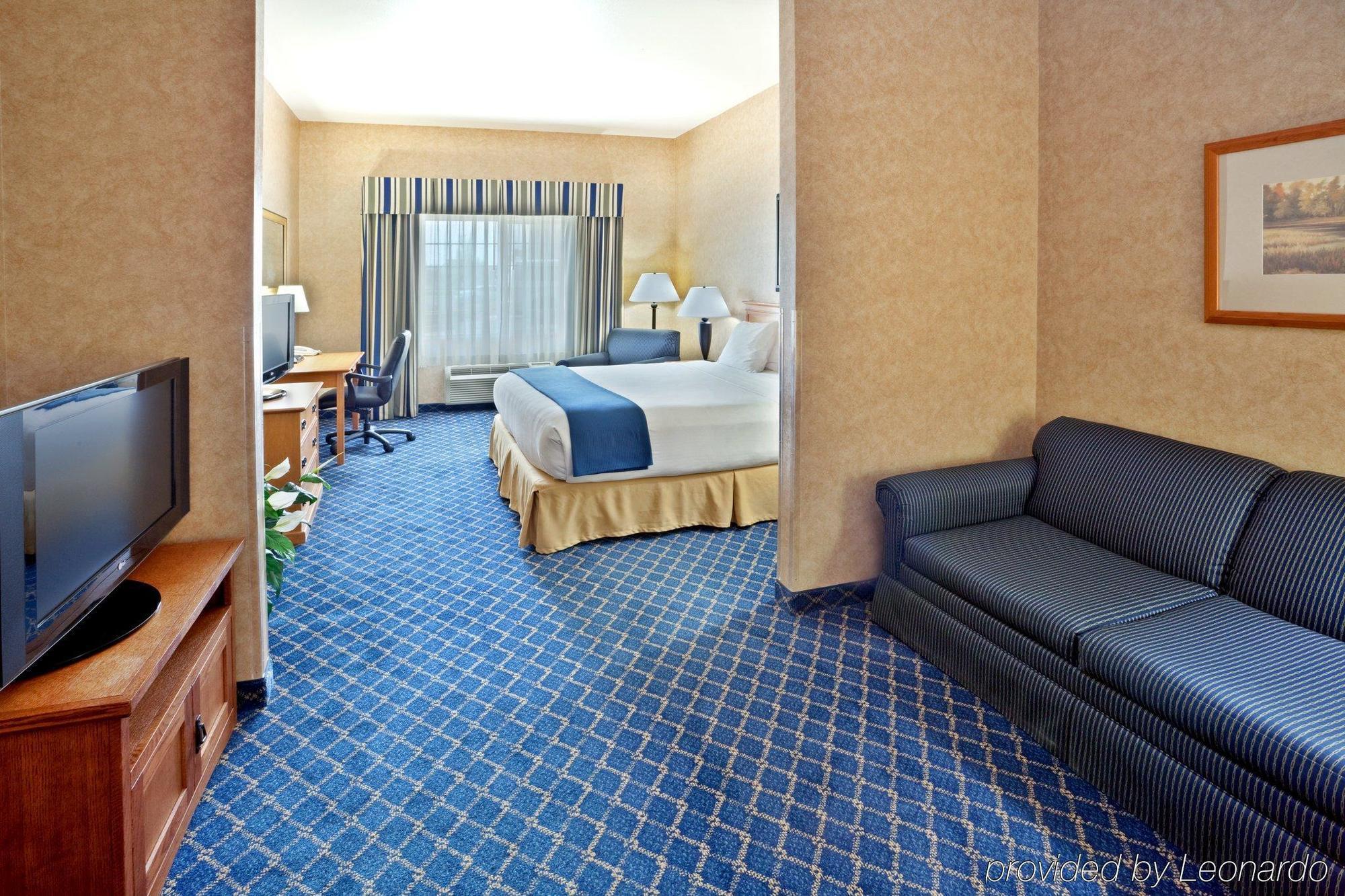 Holiday Inn Express & Suites Cheney By Ihg Zimmer foto